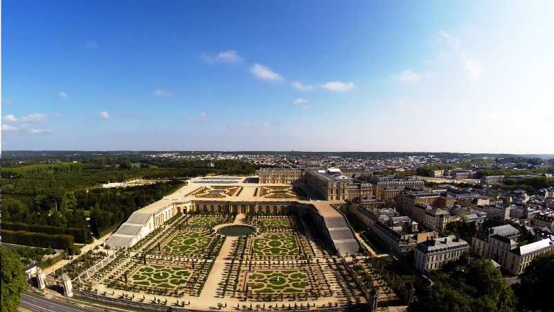 Jardin de la Reine à Versailles en vue aérienne drone