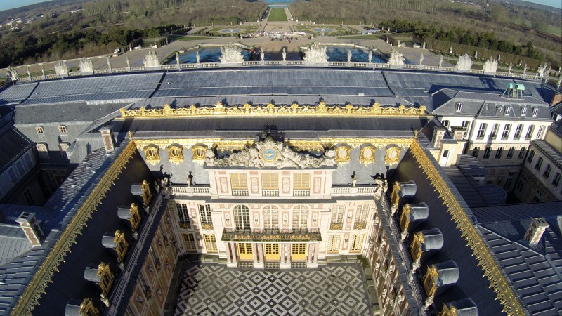 photo aérienne facade du Château et des jardins