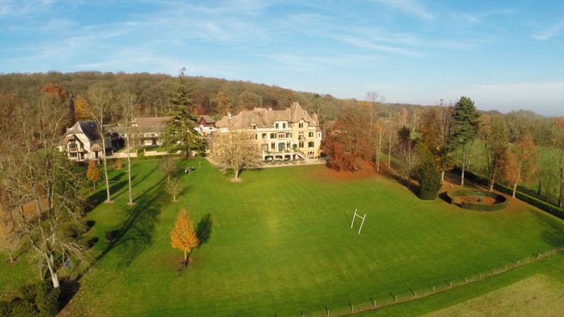 Yvelines 78 vue rasante du Chateau de Romainville et de son jardin