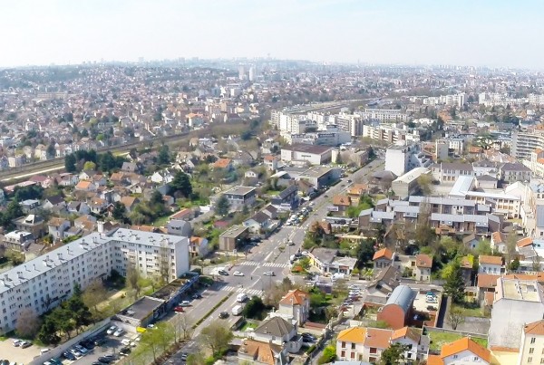 Drone professionnel  images aériennes pour un Projet immobilier 3D prêt de Senlis.