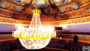 Vues aériennes à l'intérieur du Théâtre Montansier de Versailles en drone