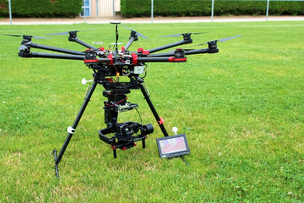 dji-s1000-nacelle-ronin-camera-optris-pi450-couplee-avec-une-gopro-1