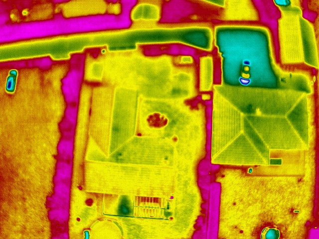 thermographie aérienne batiments photo-thermique-en-drone-inspection-des-maison-5